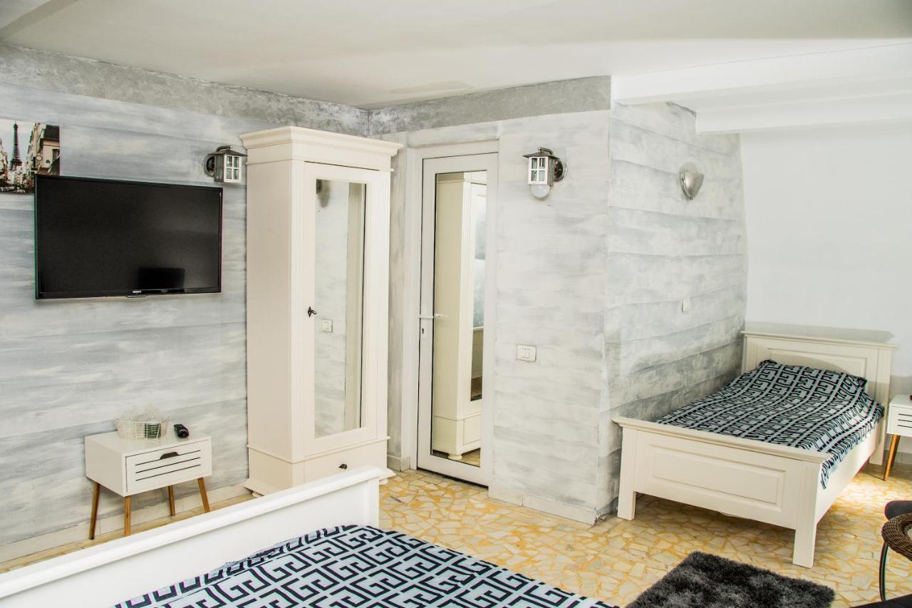 La Verde Hotel Яш Екстериор снимка