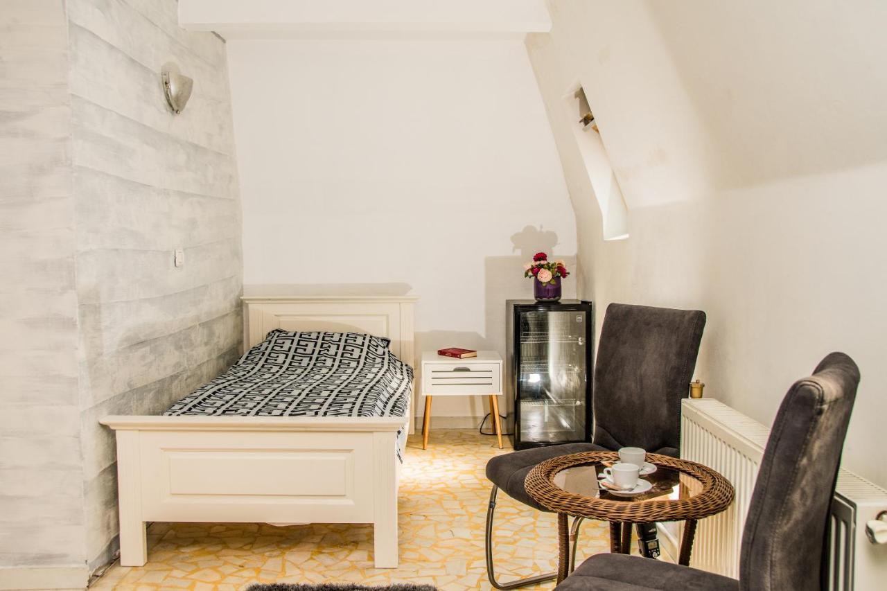 La Verde Hotel Яш Екстериор снимка