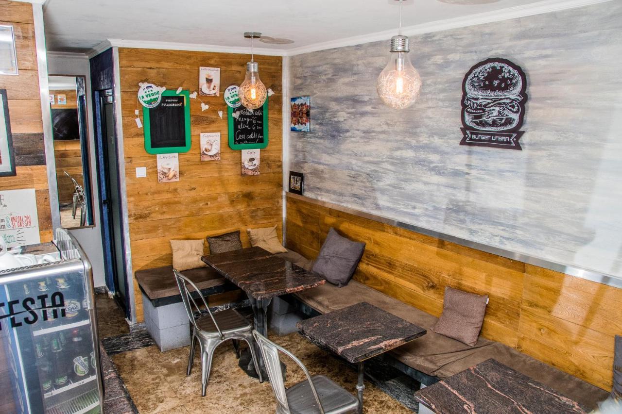 La Verde Hotel Яш Екстериор снимка